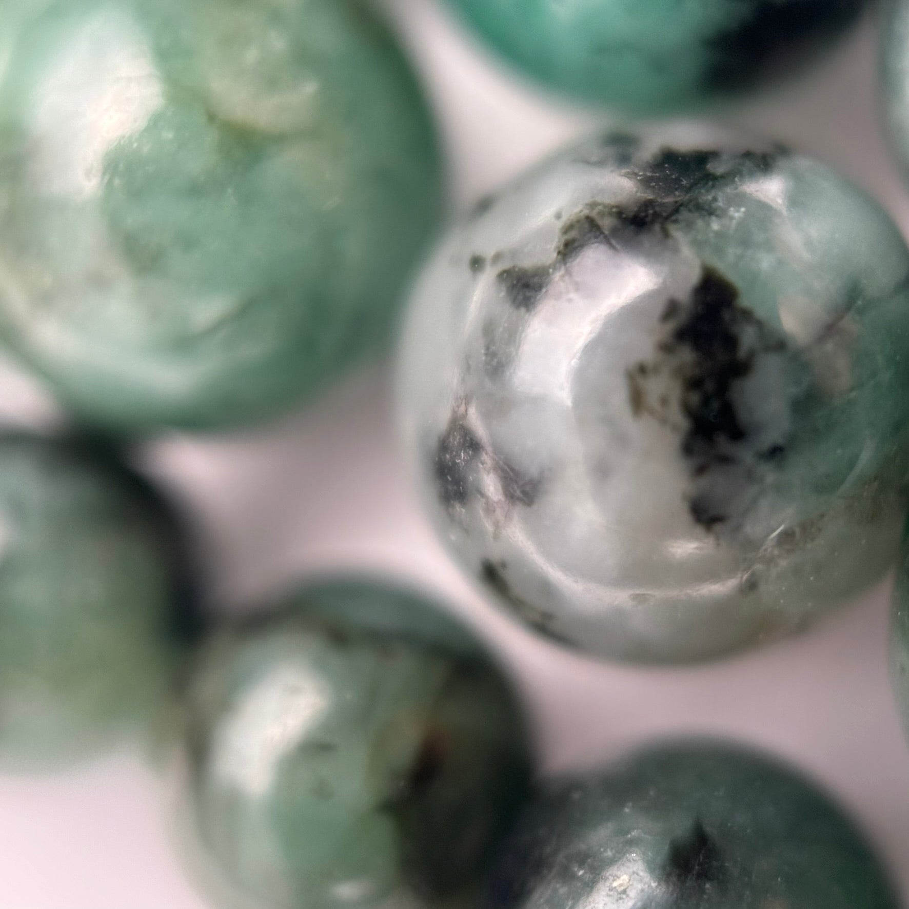 Emerald Polished Round Beads image 1