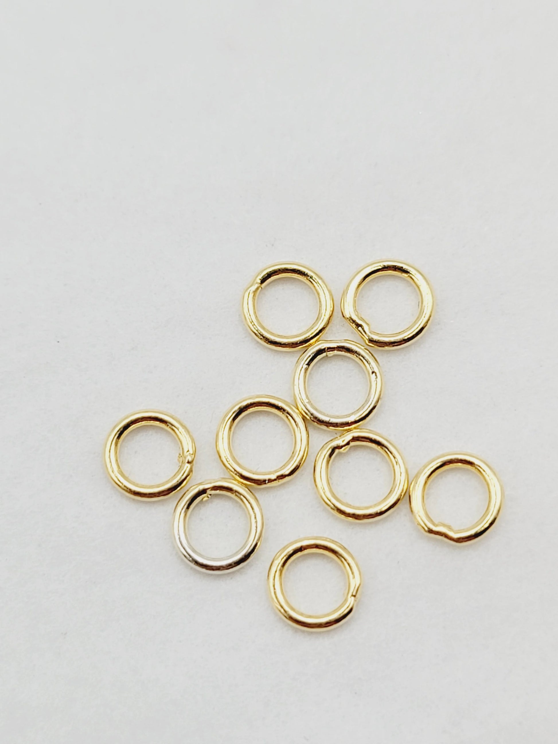 4mm Jump Rings | Closed (Gold-Plated) image 0