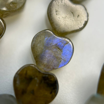 Labradorite Flat Heart Beads image 3