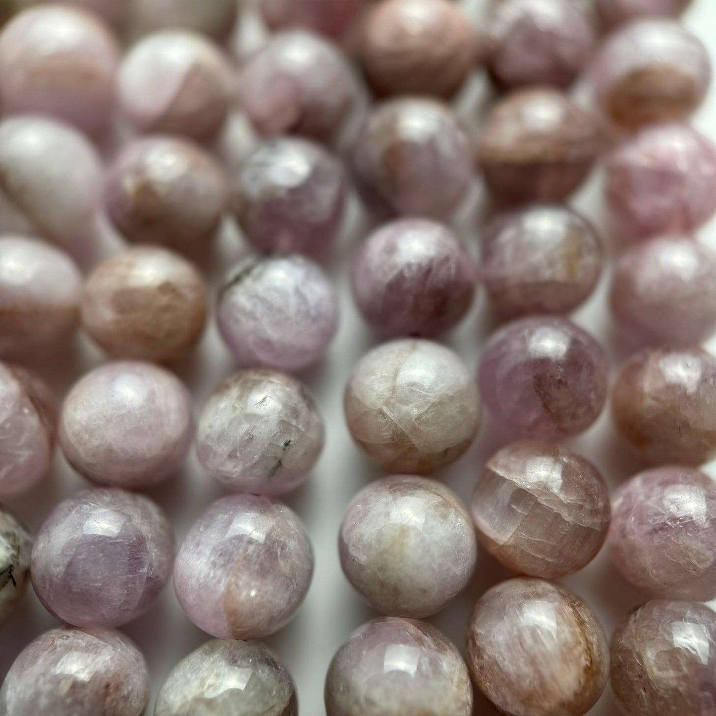 Kunzite Polished  Round Beads image 3