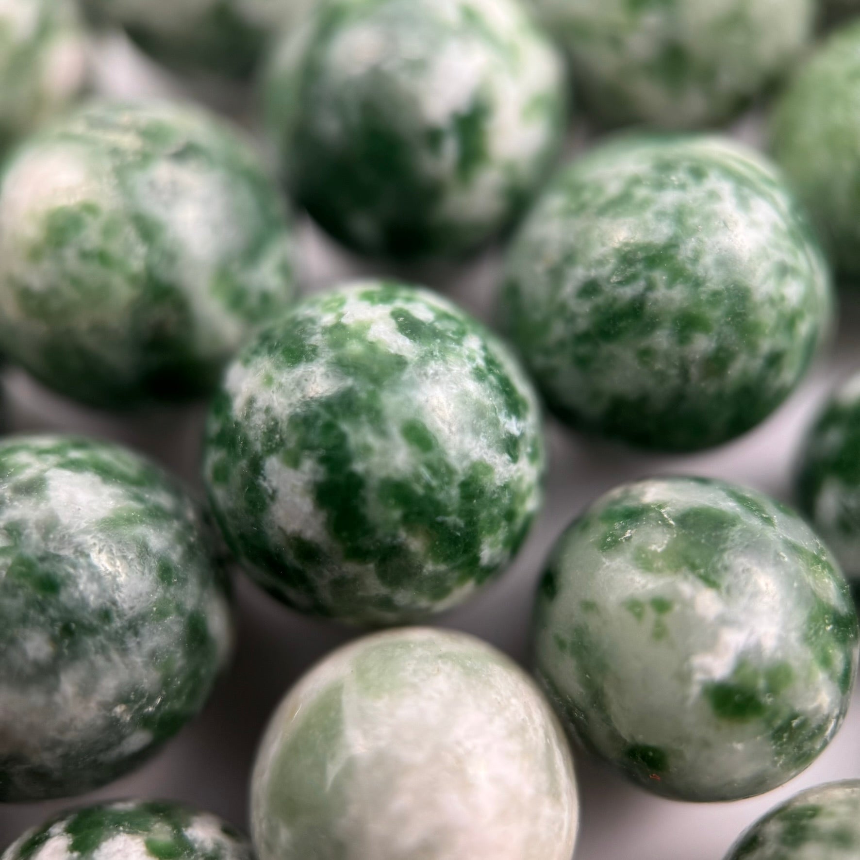 Green Spotted Serpentine Polished Round Beads image 7