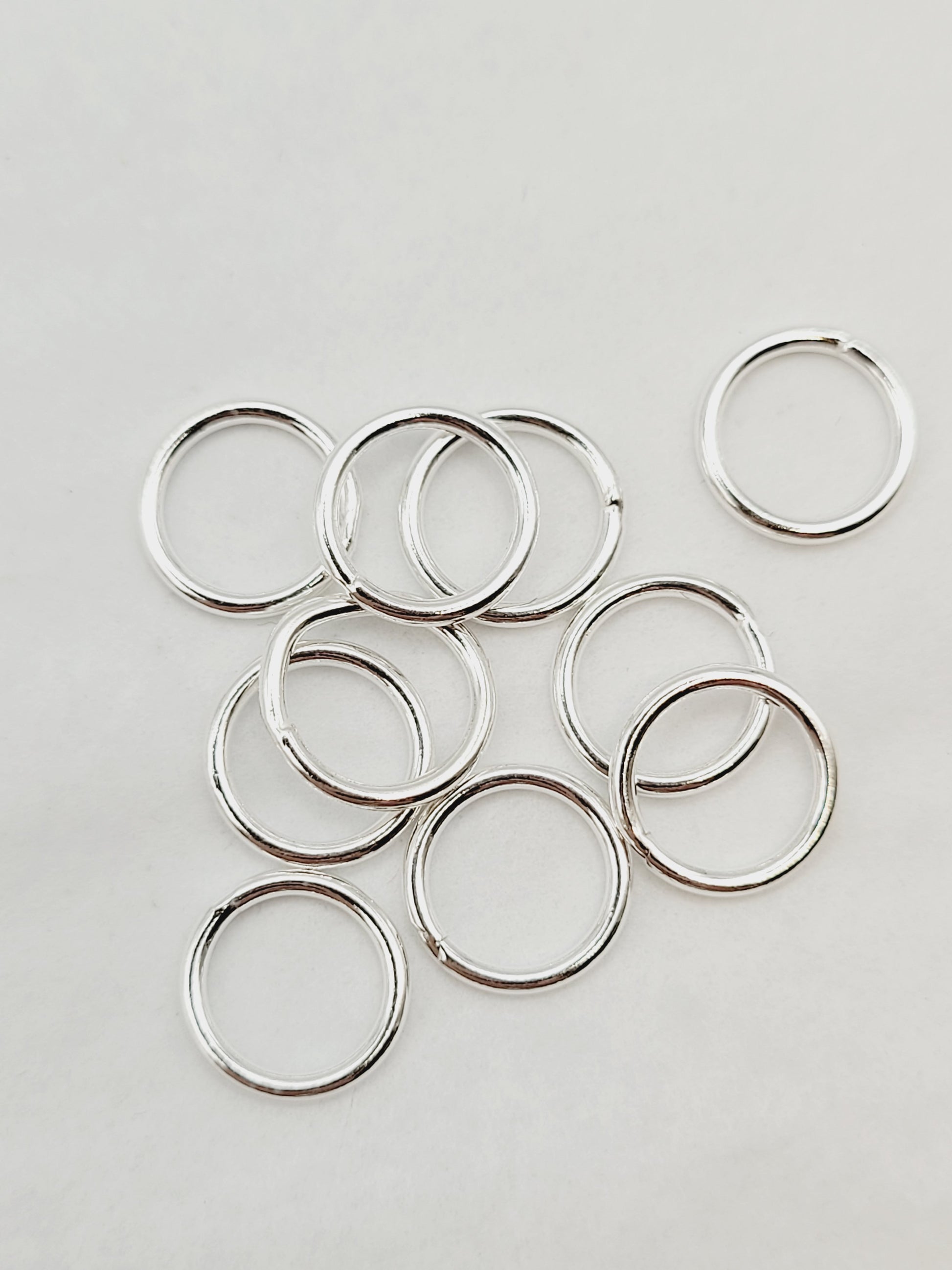 10mm Jump Rings | Closed image 1