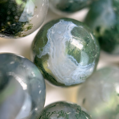 Moss Agate Polished Round Beads  - AAA Quality image 3
