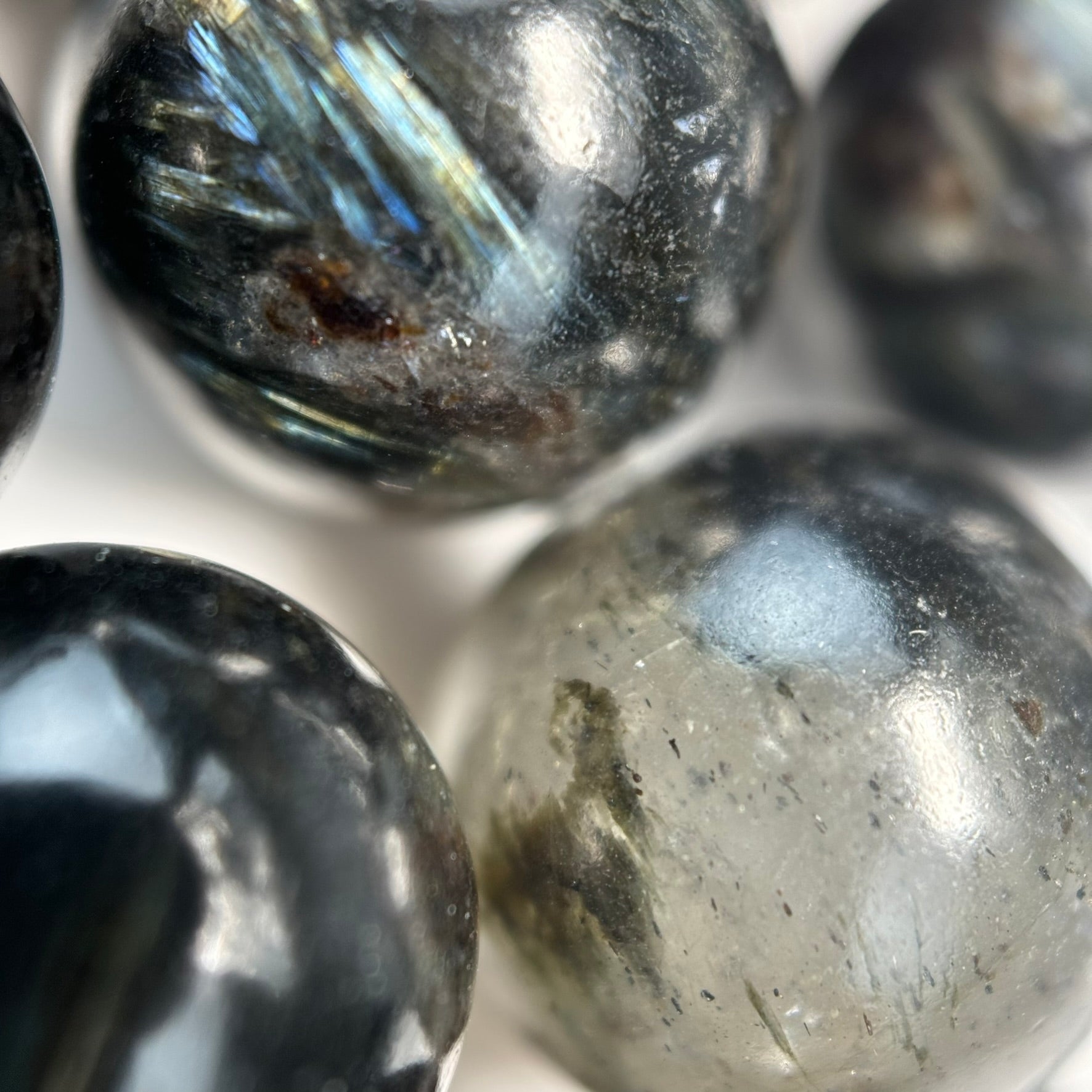 Arfvedsonite Polished Round Beads image 4