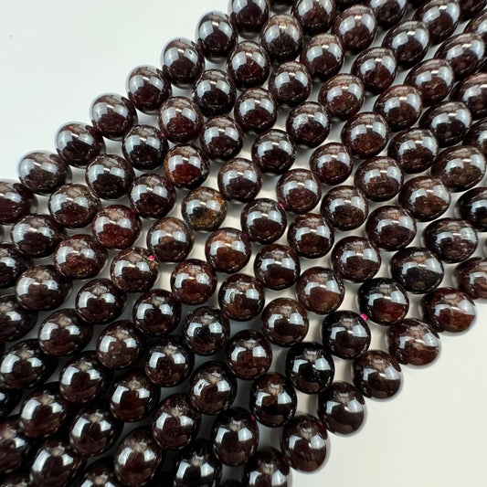 Pyrope Garnet with Star Polished  Round Beads image 0