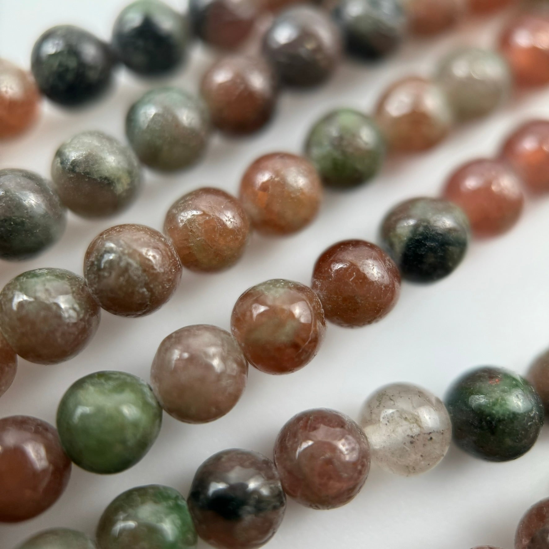 Kashgar Garnet Polished Round Beads image 3