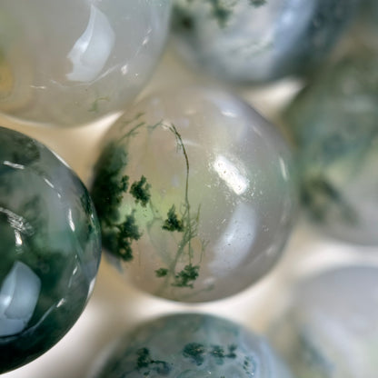 Moss Agate Polished Round Beads  - AAA Quality image 9